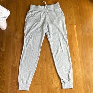 lululemon size 4 joggers